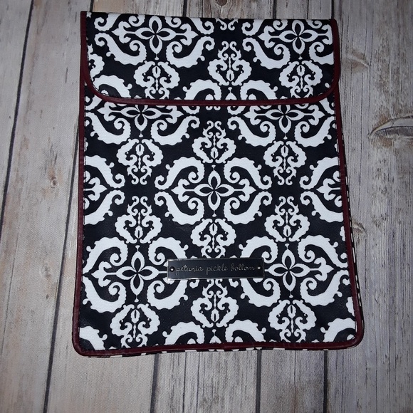 Stowaway iPad sleeve fits ipad 2 and iPad 3 - Picture 1 of 4